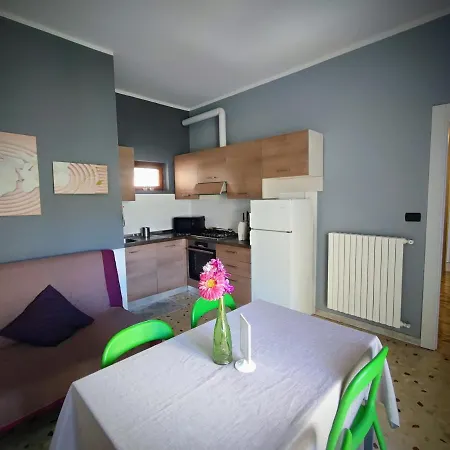 公寓 Dianostellamarina *